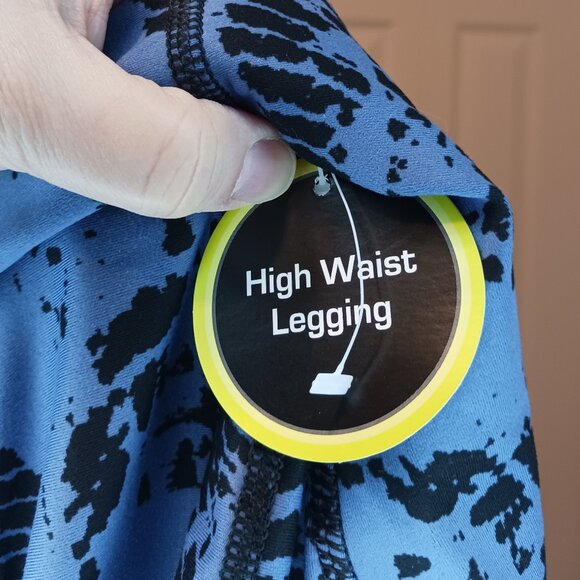#52 3/$18 - NWT Athletic Works Blue/Black Leggings Size M - Picture 7 of 7